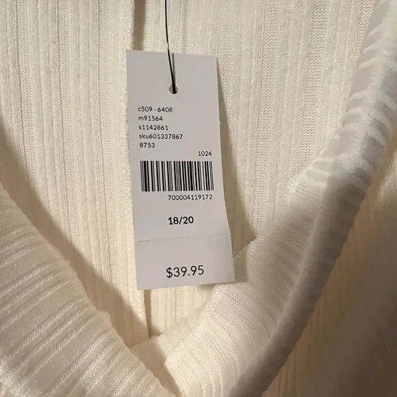 NWT Sleeveless cream blouse - Picture 5 of 5